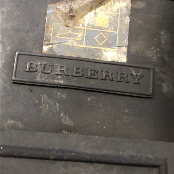 AUTHENTIC BURBERRY RAINBOOTS - Picture 7 of 8